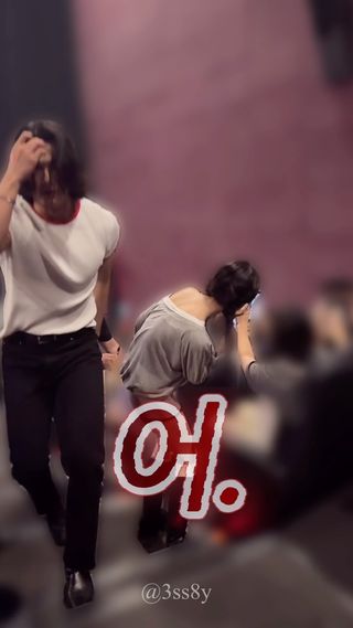 261003 부활남 무대인사 신승호
제 배꼽 찾아주실 분

#부활남 #부활남더레드 #무대인사 #신승호