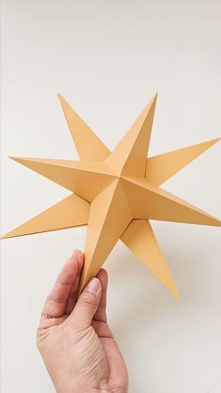 종이별⭐무료 도안이 필요하시면 댓글에 ‘별’이라고 남겨주세요!
다운로드 링크를 DM으로 보내드릴게요 ✉️

Two sheets, one beautiful paper star ⭐
Comment “STAR” for the free template link via DM!

#종이공예 #종이별 #크리스마스만들기 #PaperStar #ChristmasCrafts